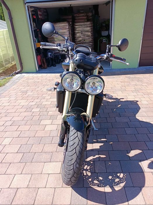 Triumph Street Triple 675