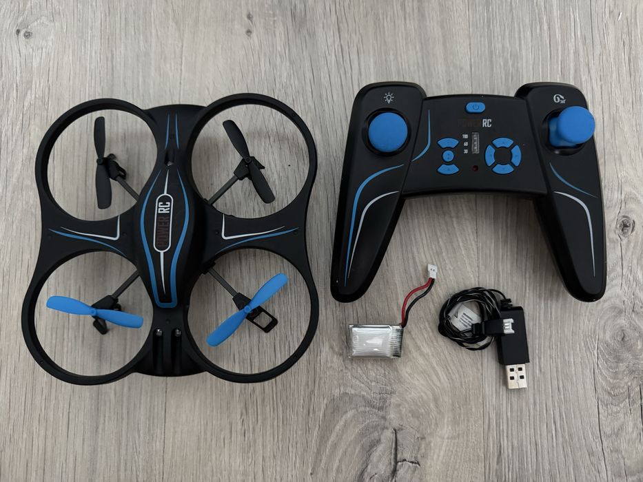 Dron zdalnie sterowany