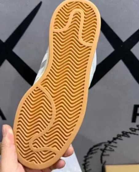 adidas originals CAMPUS 00s 22 R.42
