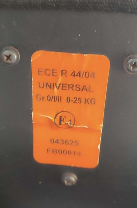 Cadeira Auto G. 0+/1/II Peso: 0-25 kg Stage3 pierre cardin