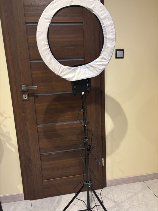 Lampa pierścieniowa 65W