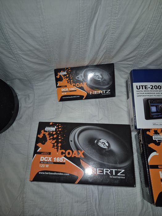 Vendo sistema de Som Automóvel Completo Alpine + Hertz + Blaupunkt