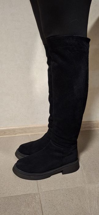 Замшеві чоботи 40 розмір