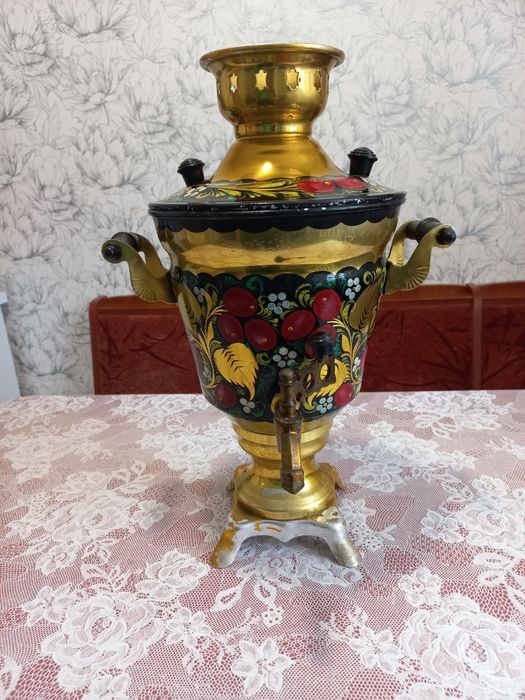 Електросамовар з петриківським розписом