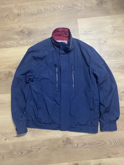 Granatowa kurtka męska z czerwonymi wstawkami rozmiar 44/2XL