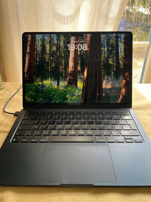 MacBook Air M3 (2024) Com falha intermitente no ecran