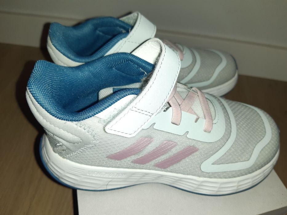 Buciki Adidas 25,5