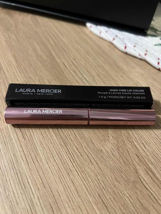 Pomadka Laura Mercier