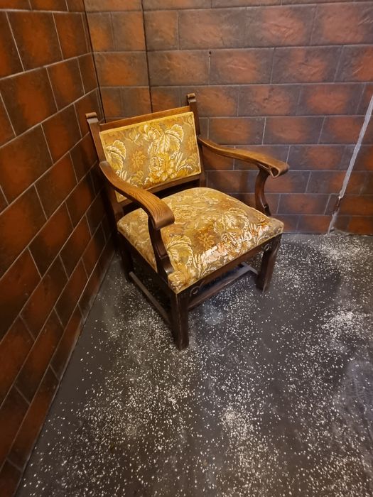 Stare meble fotele krzesła