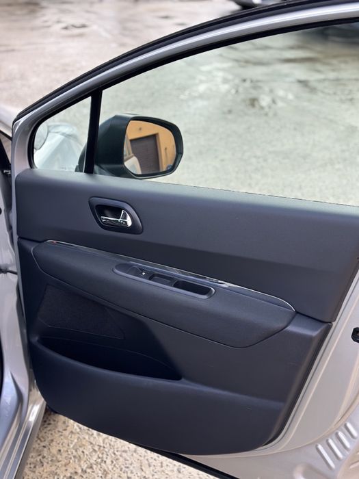 Peugeot 3008 2016
