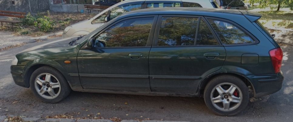Авто мазда 323 bj