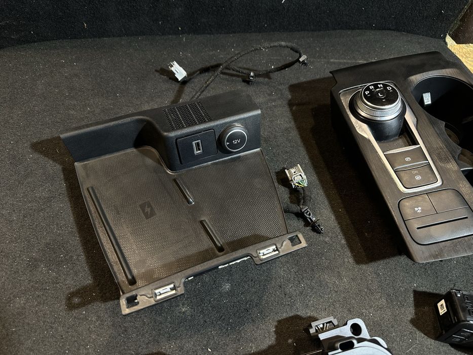 Панели управления ford escape mk4 2020-2025