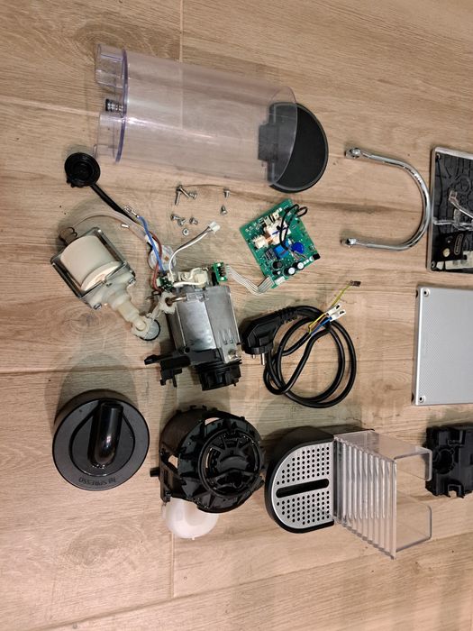 Nespresso Delonghi Pixie em peças