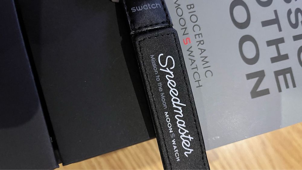 Relógio Swatch x omega mission to the moon