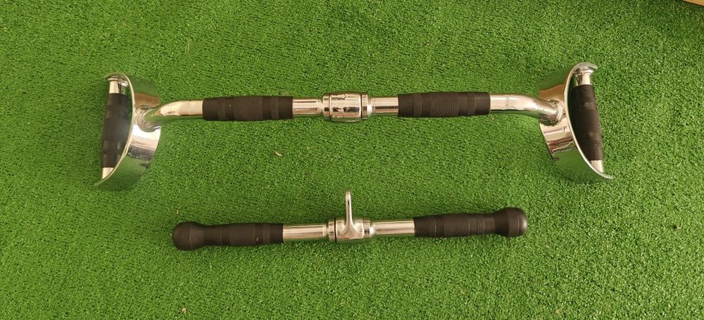 Barras ginásio remada e bíceps