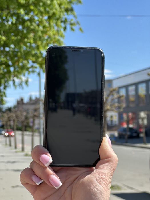 Продається iPhone X