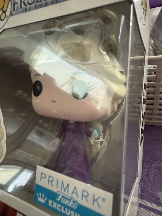 Funko pop Frozen II Elsa Primark Exclusive 594 - edicão exclusiva