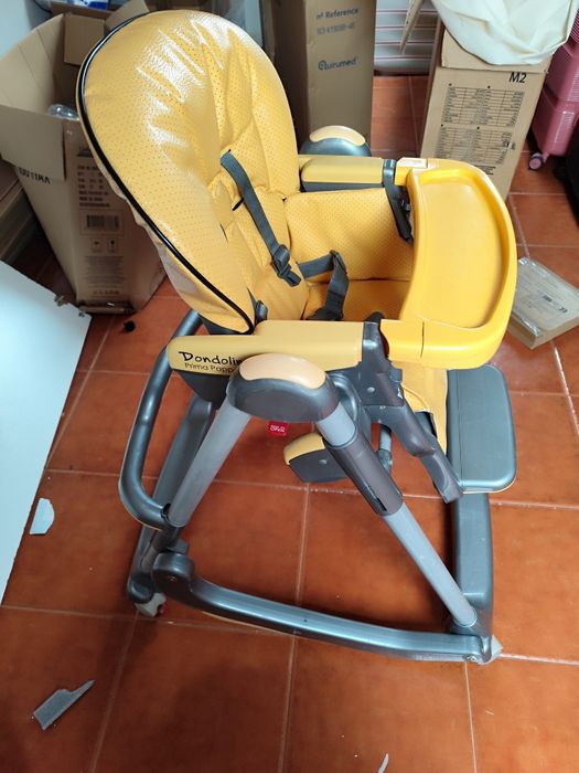 Cadeira de jantar para bebé fixa e móvel