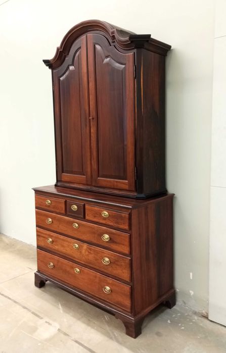 Antigo oratório D. Maria em pau santo séc. XVIII/XIX