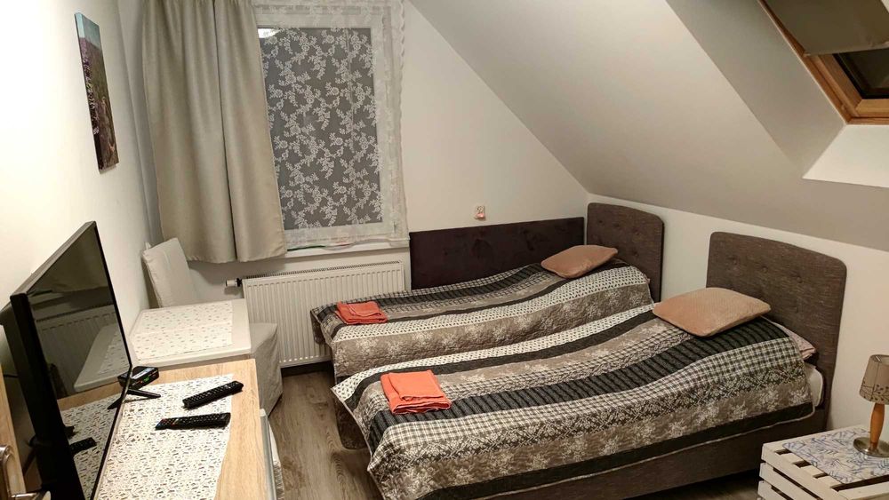 Dom 90 m2 nad jeziorem Wdzydze wynajem !! Linia brzegowa !!