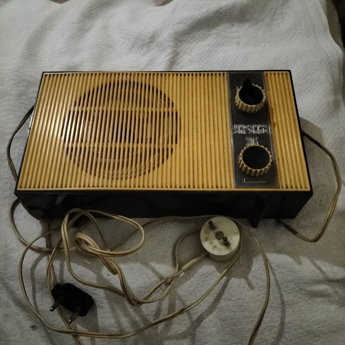 Трехпрограмный  радиоприемник Украина 301