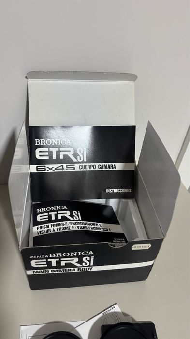 Zenza Bronica caixas