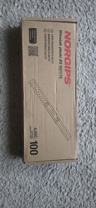 Wieszaki płaskie do profili 17.5cm