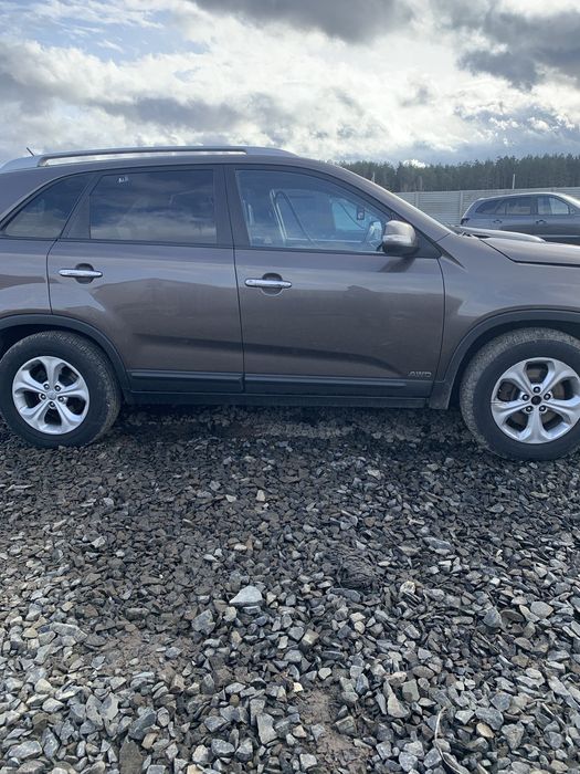 Авторозборка Бампер Ляда Дверка Kia Sorento XM рест 2012-2014 рік