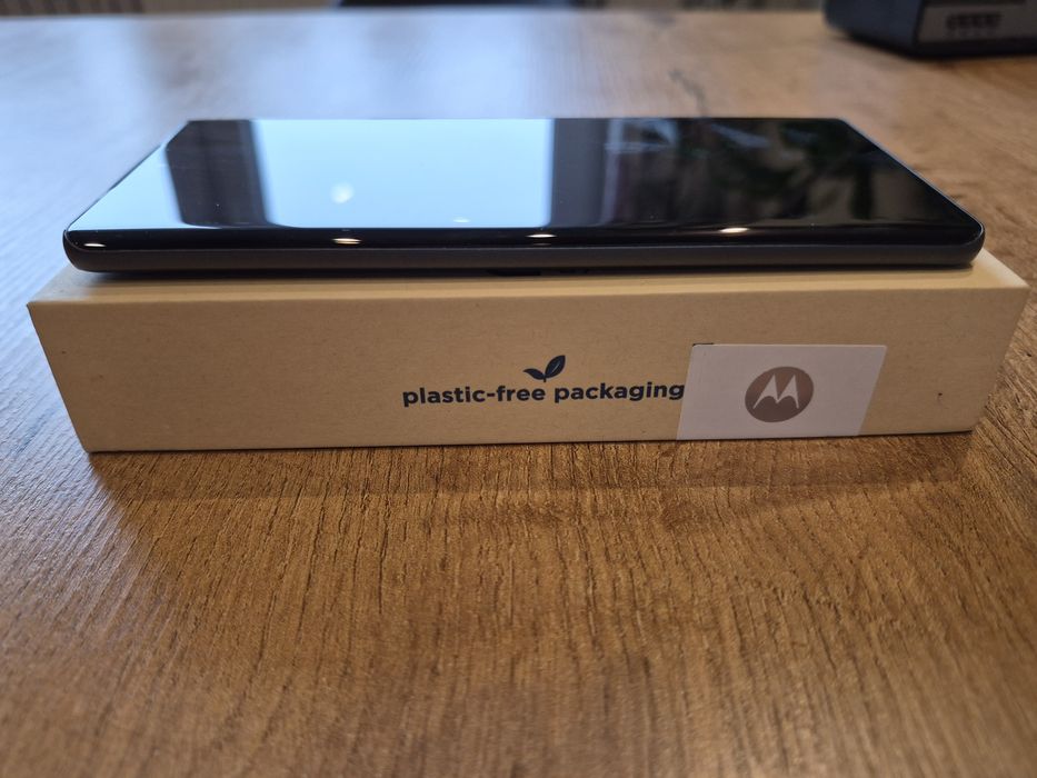 Telefon Motorola G85