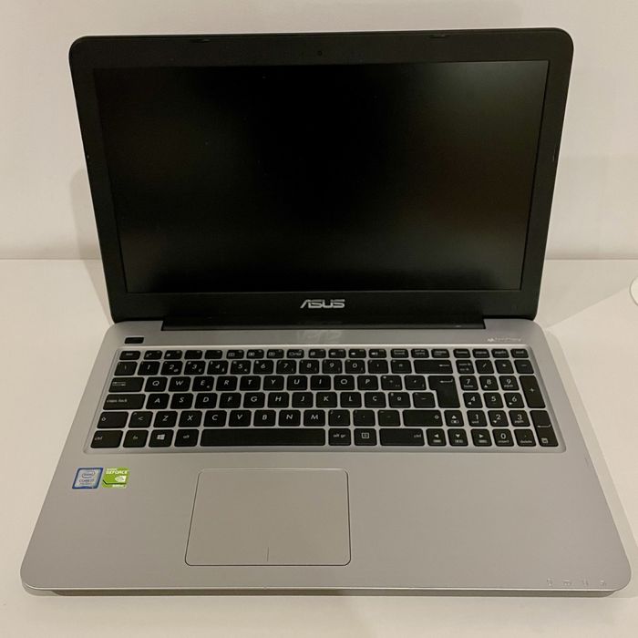 ASUS Laptop in excellent condition64550911158529120