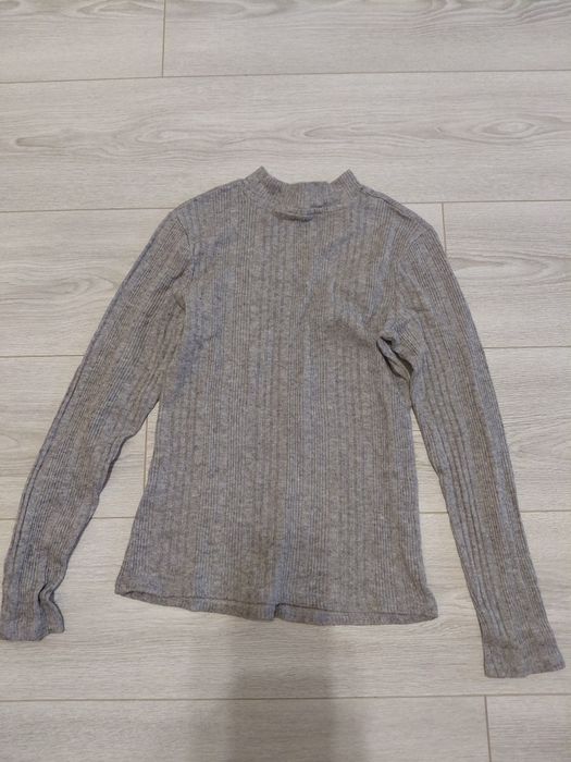 Плаття, штани, футболки та ін.