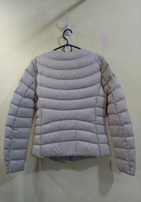 Оригинал как новая легкая осенняя куртка микропуховик Benetton