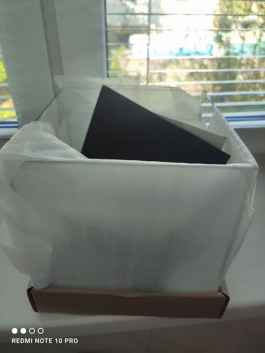 Скляний акваріум