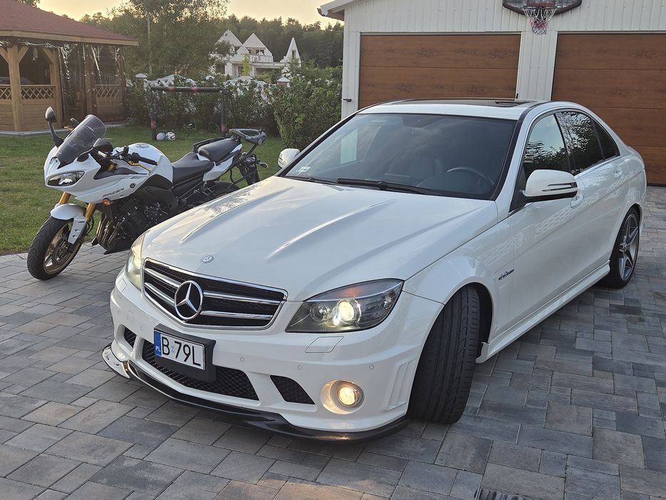 Mercedes c63 AMG