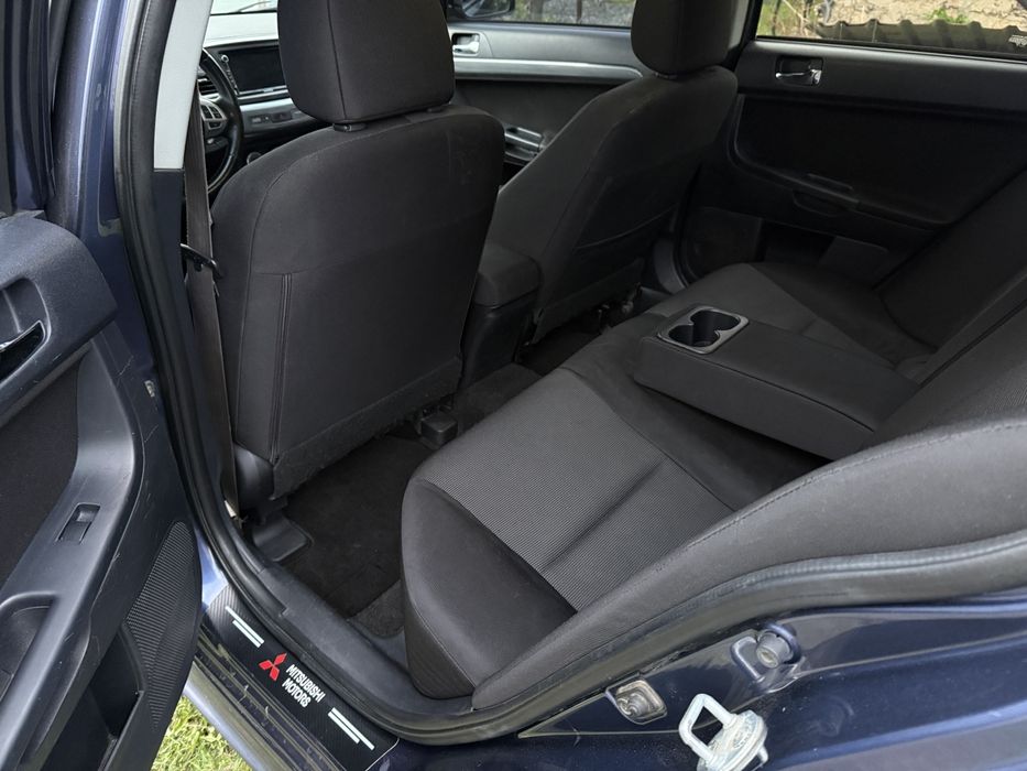 Mitsubishi Lancer X 10
