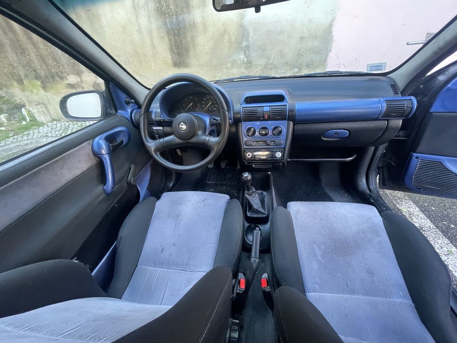 Opel Corsa B 1.5 Diesel (Look Sport) - 94 - 200.000km