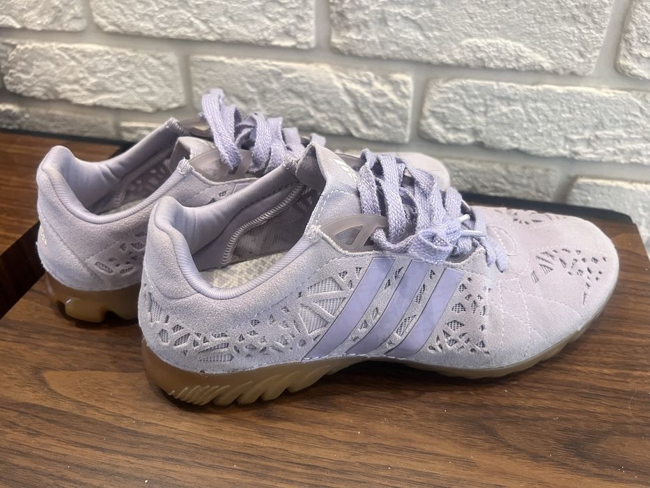 Кросівки 37,0-37,5 adidas