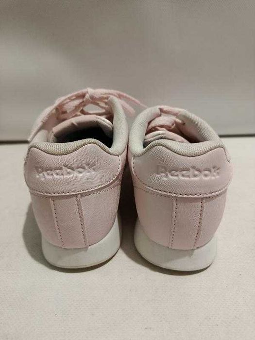 Жіночі кросівки Reebok royal charm у новому стані розмір 38,5