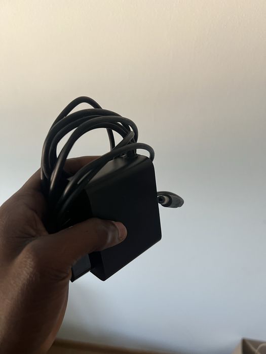 Carregador semi novo de trotineta