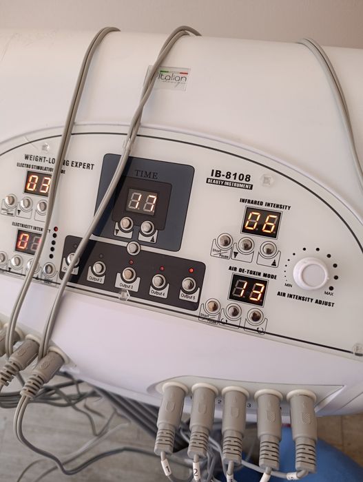 MAQUINA DE PRESSOTERAPIA COM INFRAVERMELHOS E ELETROESTIMULAÇÃO 3 EM 1

- Pressoterapia a pressão (Drenagem Linfática)

- Eletroestimulação (Ginástica