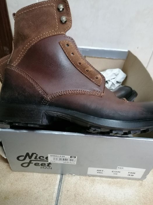 Botas castanho nr 39