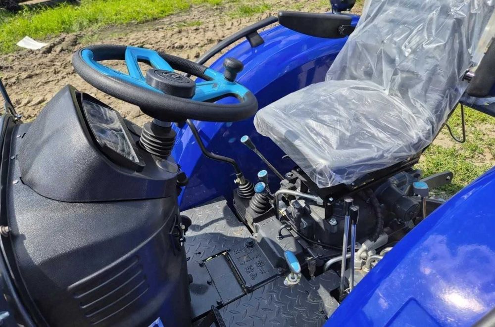 Мінітрактор Forte RD-244 H трактор на широкій гумі