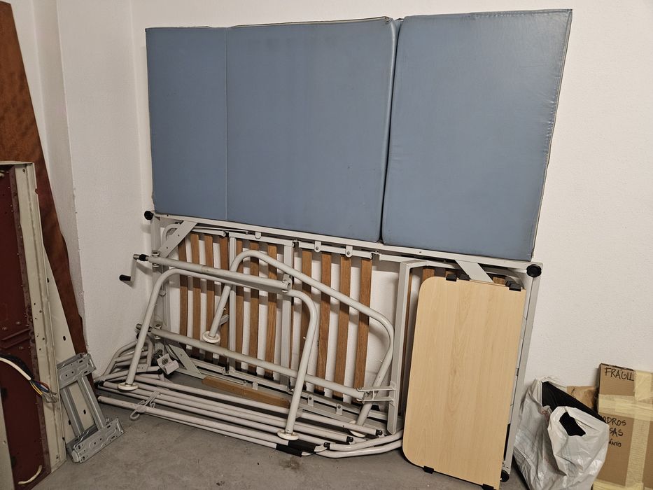 Cama articulada 190 x 90 cm, estrutura de metal, estrado ajustável em 3 zonas, com colchão