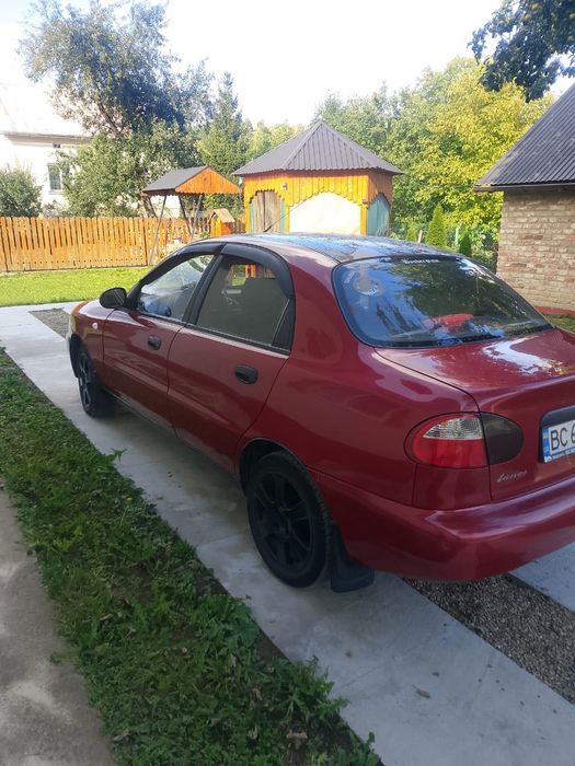 Автомобіль  Daewoo Lanos