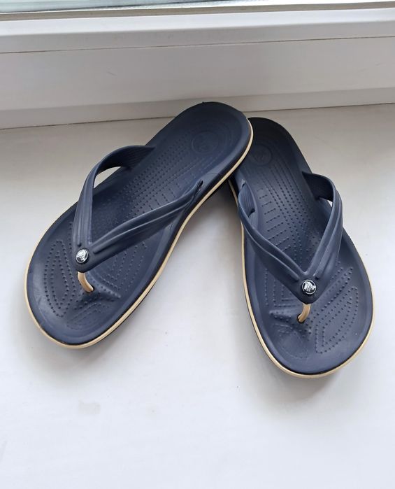 Темно-сині в'єтнамки Crocs розмір 41-41,5