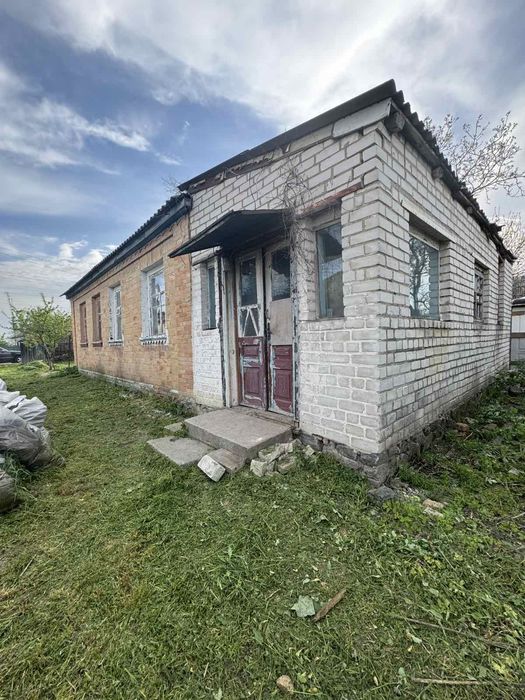 Продаж будинку в самому місті Мошен
