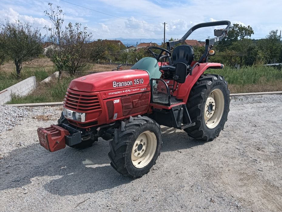Trator 4x4 de 35cv, c/ Inversor Ano 2010