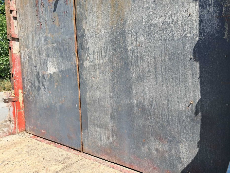 Ворота на полуприцеп зерновоз бортовий висота 2м ширина 2.5м (2.45м)