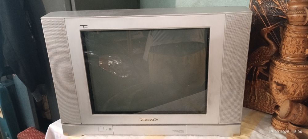 Телевизор Panasonic  TX-21PS70 японское качество