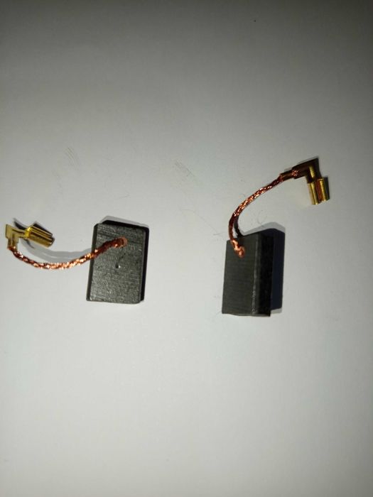 Escovas para rebarbadora Makita